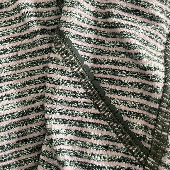 Lululemon Race Your Pace 1/2 Zip - Picture 11 of 13